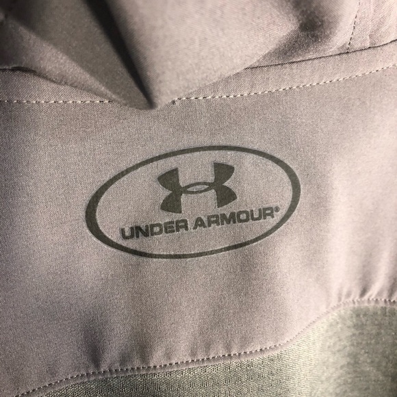 Men’s Under Armour cold gear zip up hooded jacket. - Picture 7 of 7